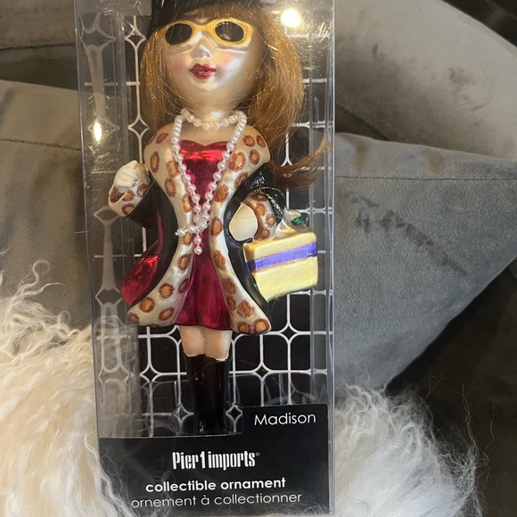 Vintage Pier 1, collectible, girlfriends Christmas present Christmas ornament - Picture 8 of 13